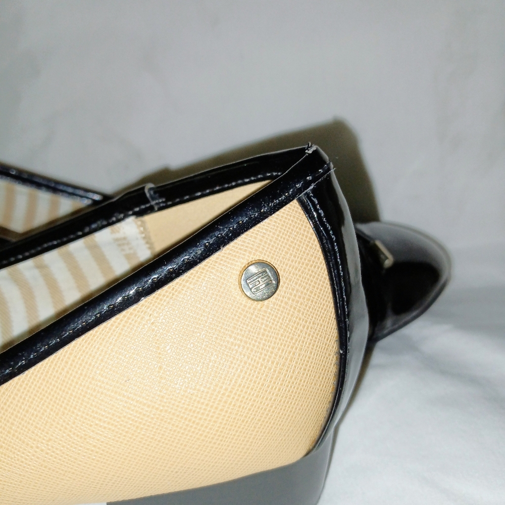 Tommy Hilfiger Black and Tan Heels (NEW) - Picture 4 of 4